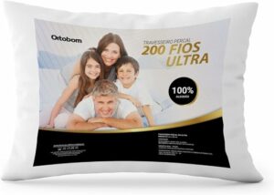 O Exclusivo Travesseiro 200 Fios possui fibra de silicone, que é macia e confortável, ideal para uma noite de sono agradável. 