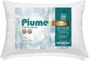 Travesseiro Piume é produzido com fibra de silicone e toque de pluma, o que torna o produtoextremamente confortável e resistente. Experimente e tenha a certeza de que suas noites serão tranquilas e bem aproveitadas. Uma ótima opção para quem leva em conta a importância dos cuidados com o corpo na hora de dormir.

