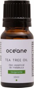 O Óleo Essencial de Tea Tree, renomado por suas poderosas propriedades antissépticas e purificantes, é uma escolha ideal para tratar uma variedade de condições da pele e do couro cabeludo. Seu aroma refrescante e medicinal não apenas promove uma sensação de limpeza, mas também proporciona um bem-estar revigorante.